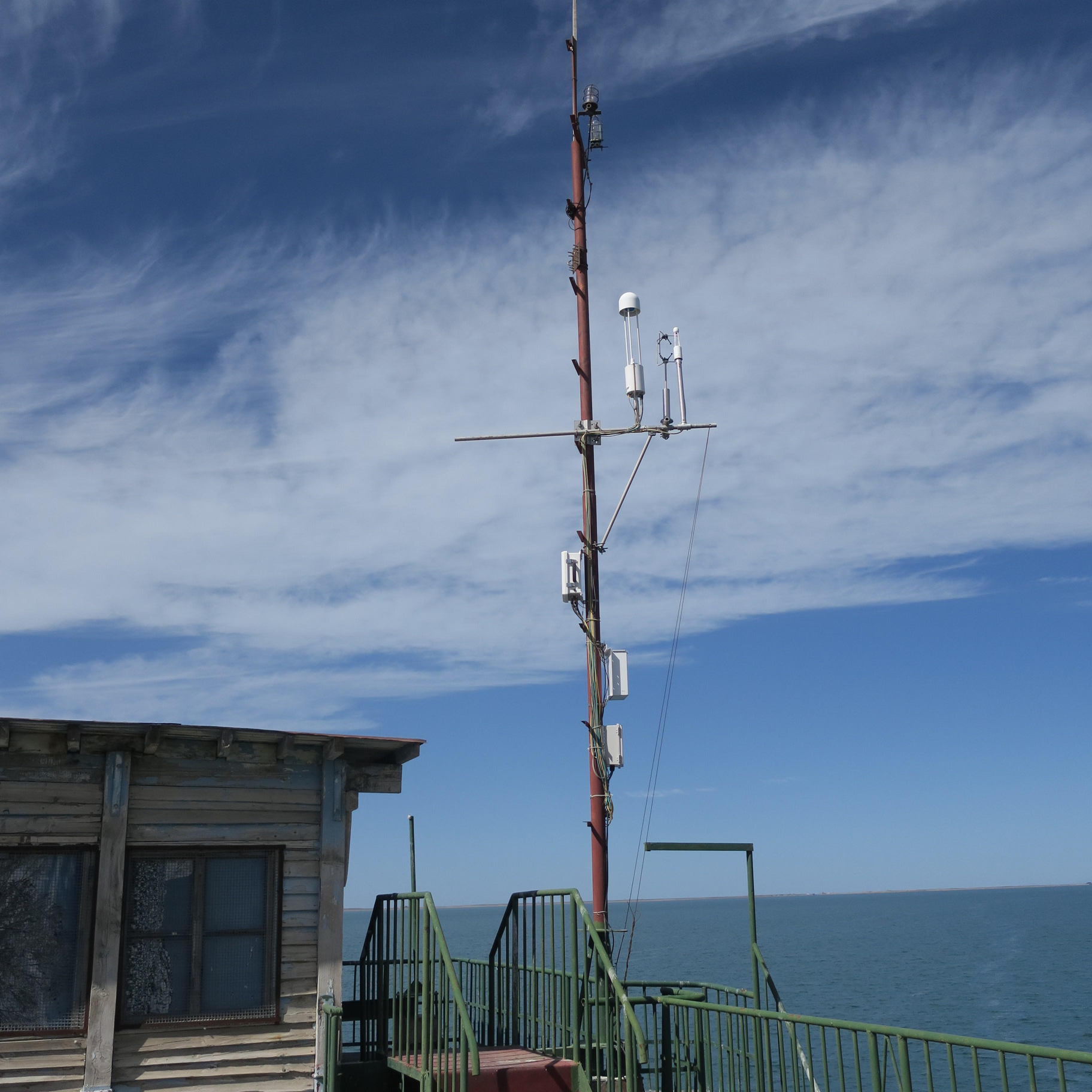 Qilian Mountains integrated observatory network: Dataset of Qinghai Lake integrated observatory network (eddy covariance system of Yulei station on Qinghai lake, 2018)