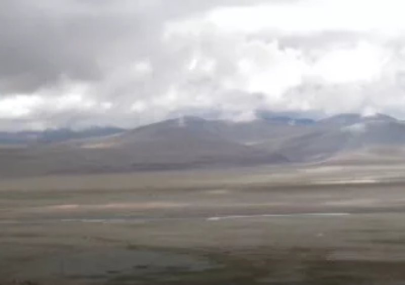 青藏高原及周边地区5-9月年降水量（1957-2015）